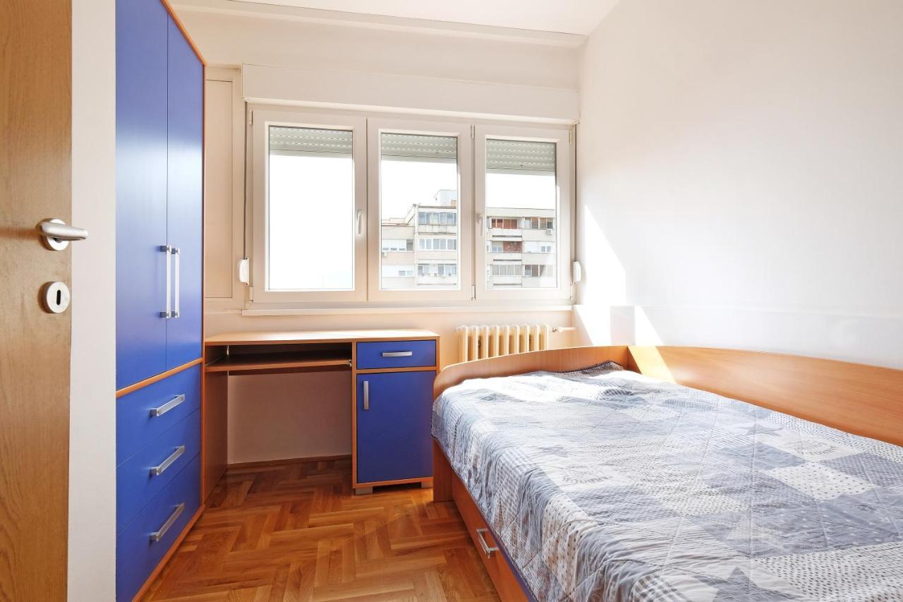 Big Blue Apartment - Beograd Eksteriør billede